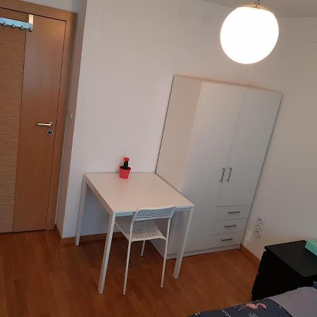 Mirrorroom Pl Citycenter 바르샤바 외부 사진