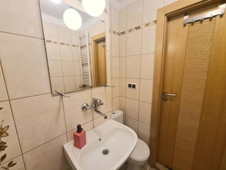 Mirrorroom Pl Citycenter 바르샤바 외부 사진